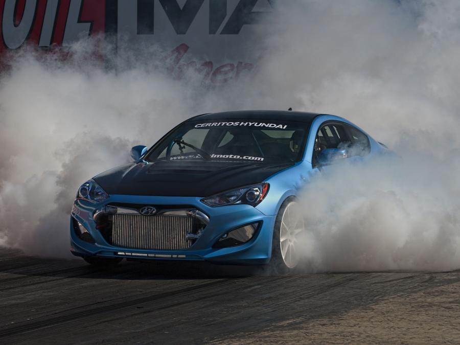  Hyundai Genesis Coupe by Bisimoto Engineering 2013 года  (фото 2 из 5)